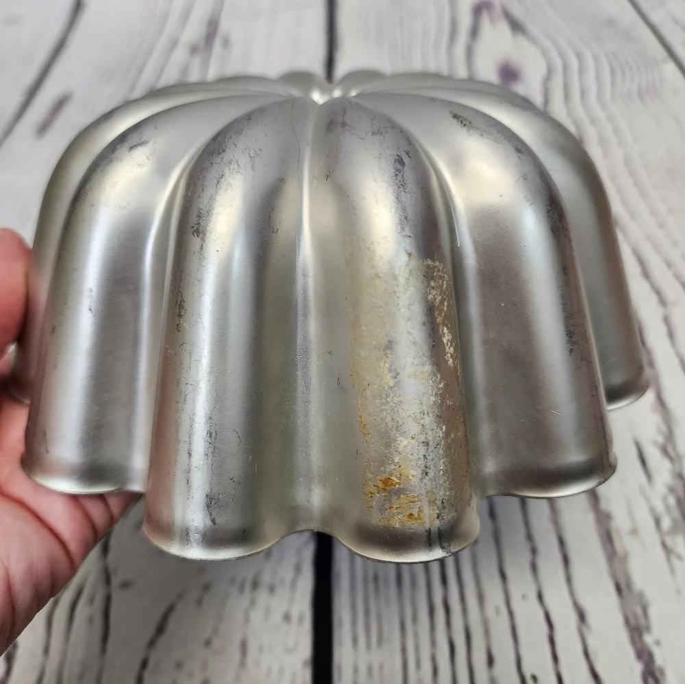 Vintage Mirro Aluminum Fluted‎ Silver Salad Cake Jello Mold